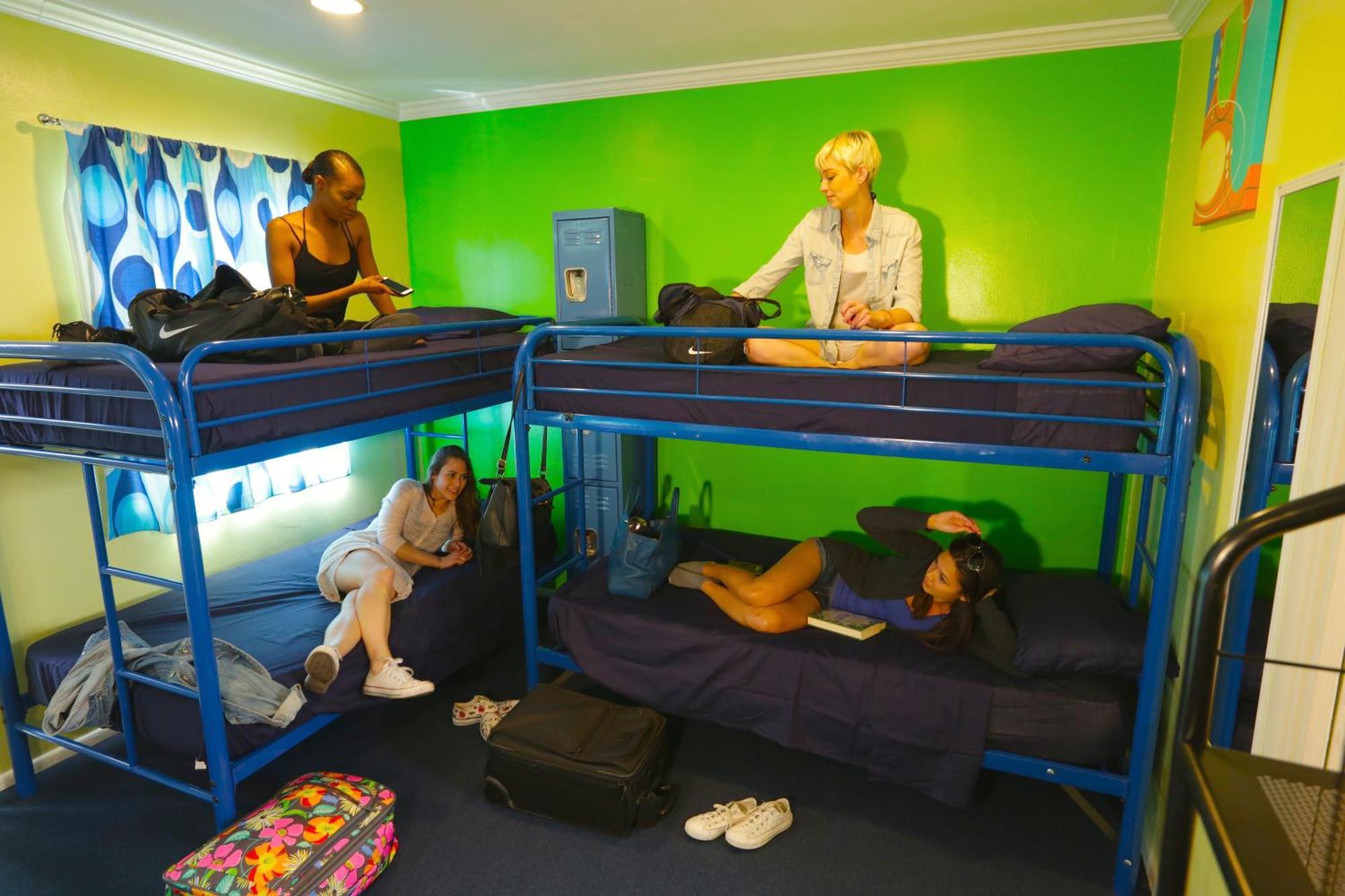 לוס אנג'לס Banana Bungalow Hollywood Hotel & Hostel מראה חיצוני תמונה
